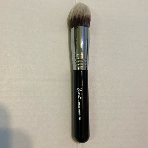 Sigma F86 Tapered Kabuki Makeup Brush - Picture 1 of 1